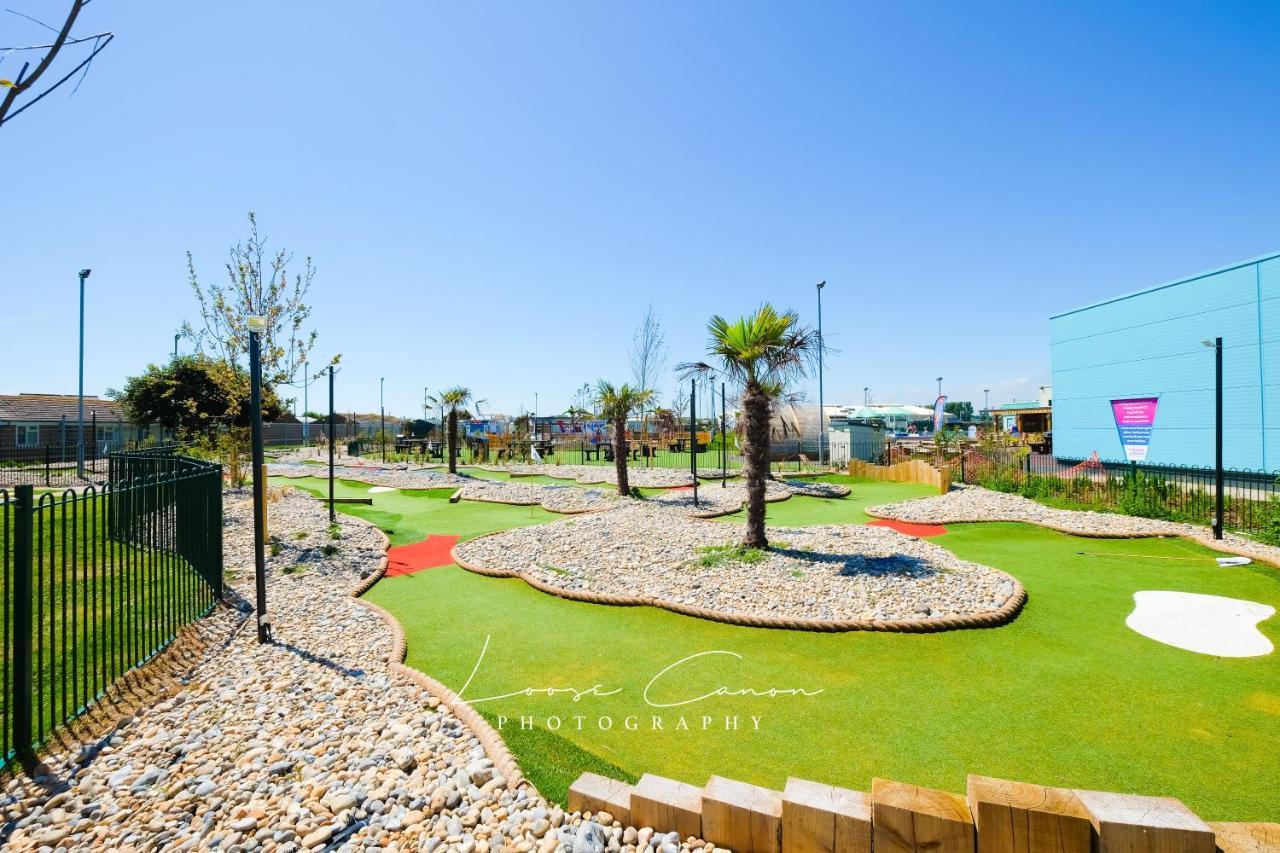 Sea 'N' Stars Platinum Plus Holiday Home With Views, Free Wifi And Netflix Camber 외부 사진