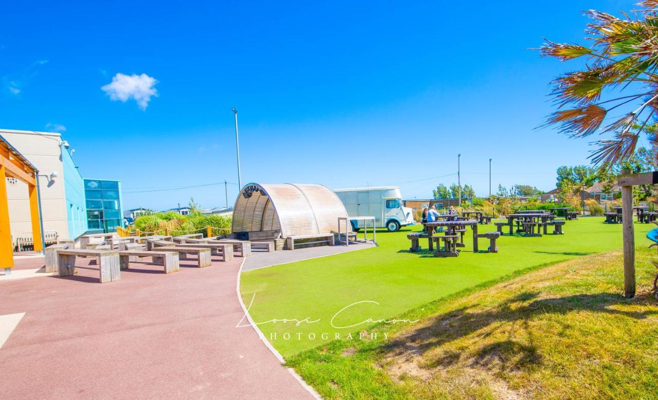 Sea 'N' Stars Platinum Plus Holiday Home With Views, Free Wifi And Netflix Camber 외부 사진